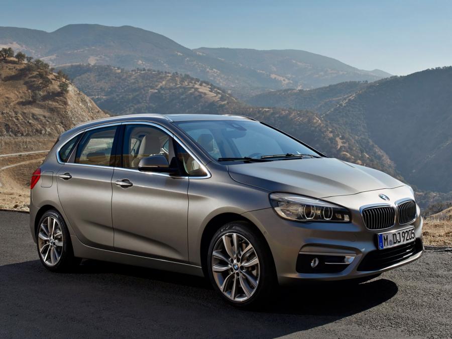  BMW 225i Active Tourer 2014 года  (фото 1 из 30)